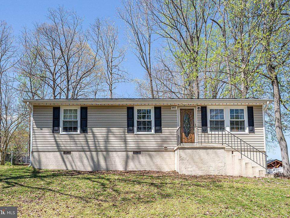 1st image of 10915 Buckskin Ln