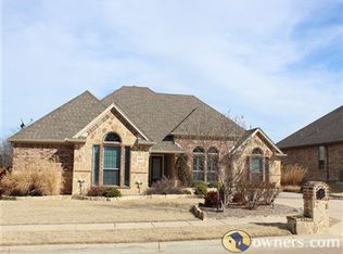 8928 Stone Top Dr, Fort Worth, TX 76179