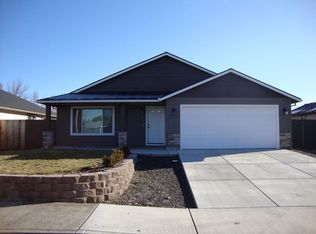 8274 29th St, White City, OR