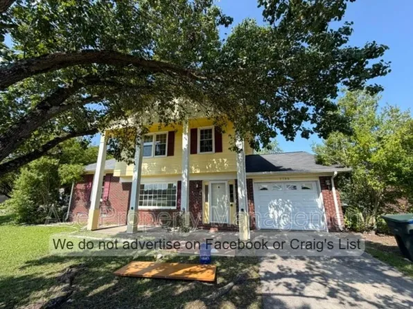 7796 Adrian Dr, Fayetteville, NC 28314