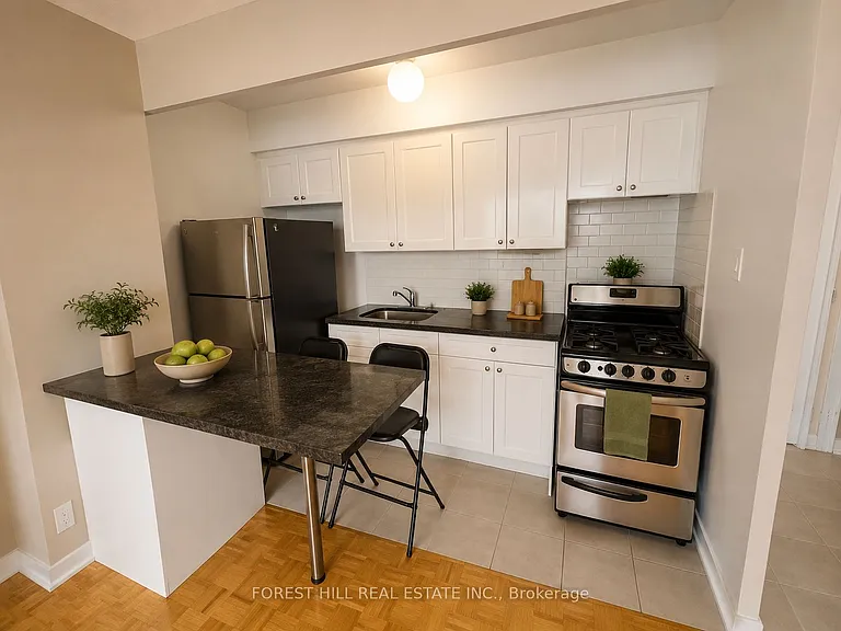 700 Ontario St #108 — Photo 4
