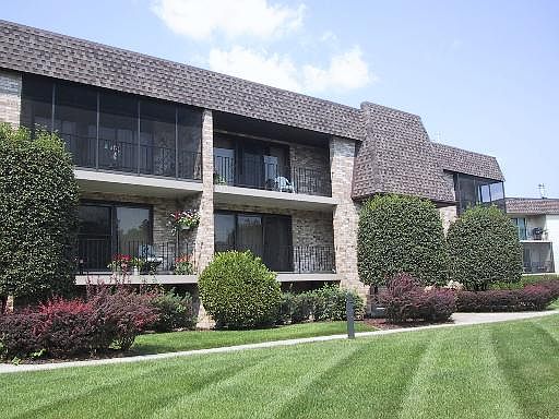 1st image of 15721 Brassie Ct APT 1S