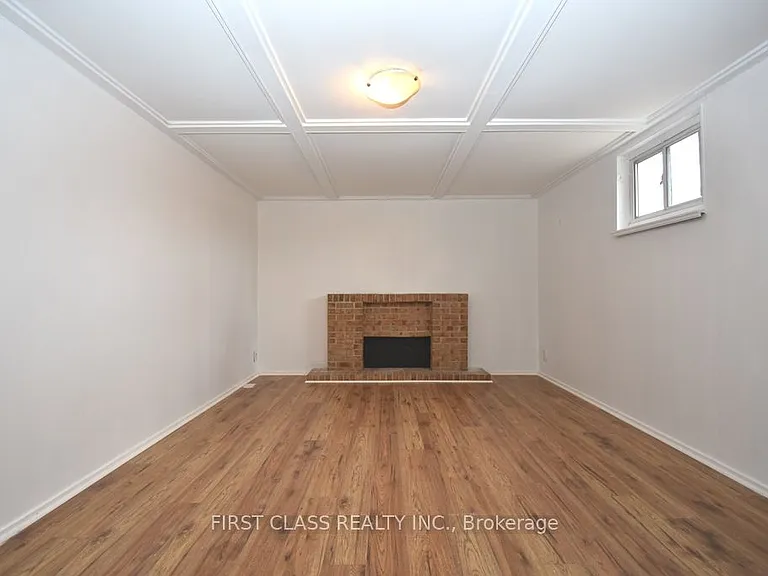 49 Longford Dr #BASEMENT — Photo 11