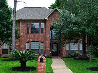 9719 New Kent Dr, Sugar Land, TX 77498