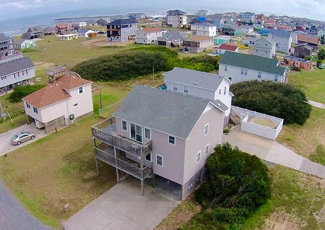 Low maintenance vinyl siding