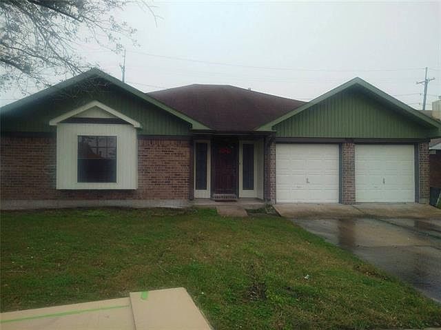 1st image of 1928 Sugarloaf Dr