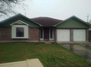1928 Sugarloaf Dr, Harvey, LA 70058