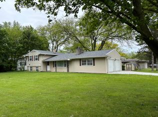 814 N Lakeview Ave, Sturgis, MI 49091