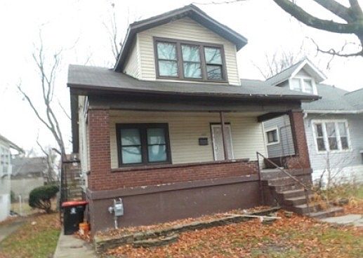 1st image of 127 S 38th St
