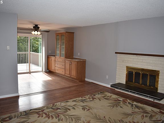 5th image of 10015 SE 10th St