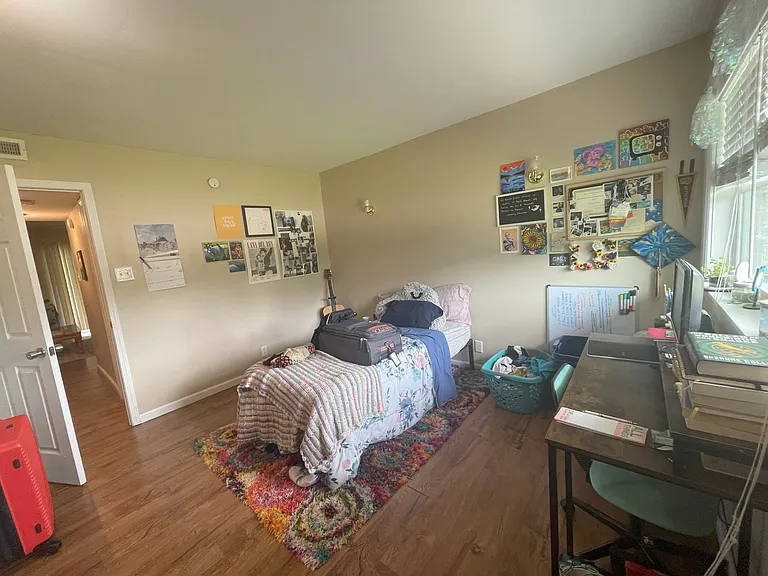 2200 S Illinois Ave #13 — Photo 6