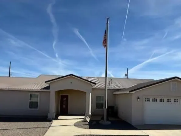 2105 S Bryant Dr, Deming, NM 88030