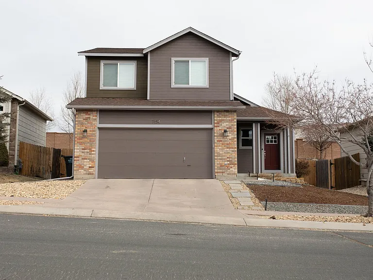 7154 Grand Prairie Dr — Photo 2