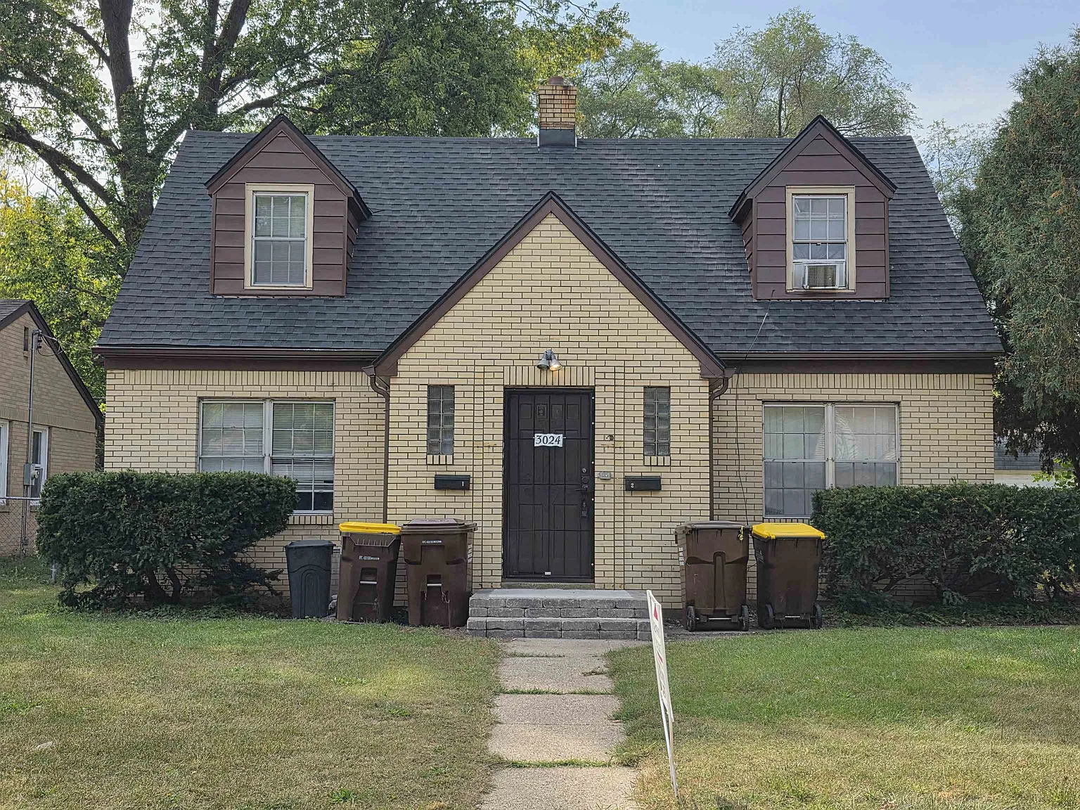 3024 Lawndale Ave photo 1