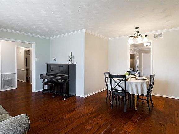5th image of 603 Parkview Ln