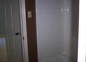 tub & shower in Jack & Jill Bath