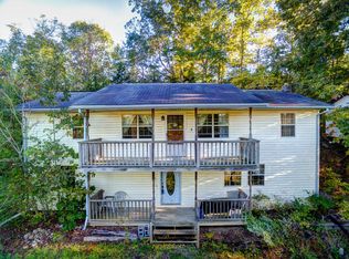 1765 Rauhuff Hollow Rd, Sevierville, TN 37876