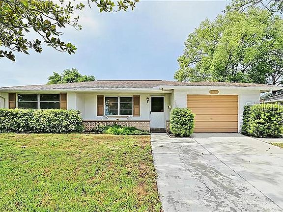 2nd image of 7936 Mimosa Dr