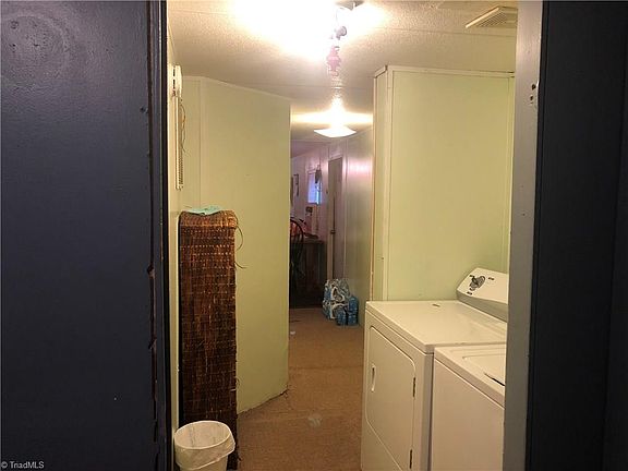 4th image of 397 Etta Dr