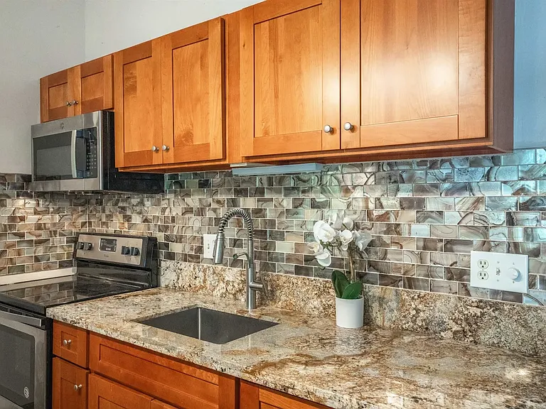 4435 Lower Honoapiilani Rd #221 — Photo 21