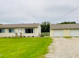 11652 Vfw Rd, Eaton Rapids, MI 48827