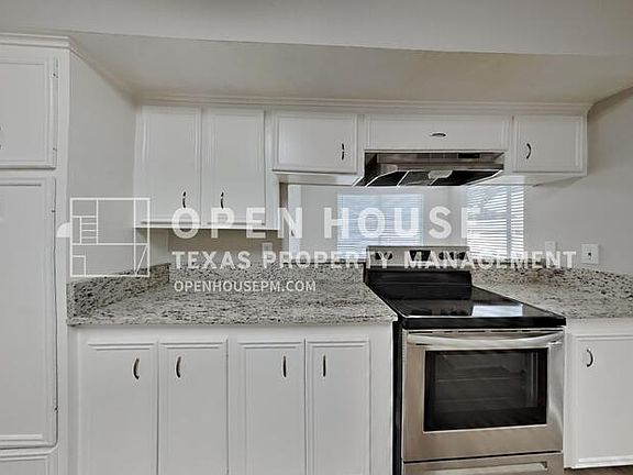 5th image of 1319 Heights Dr