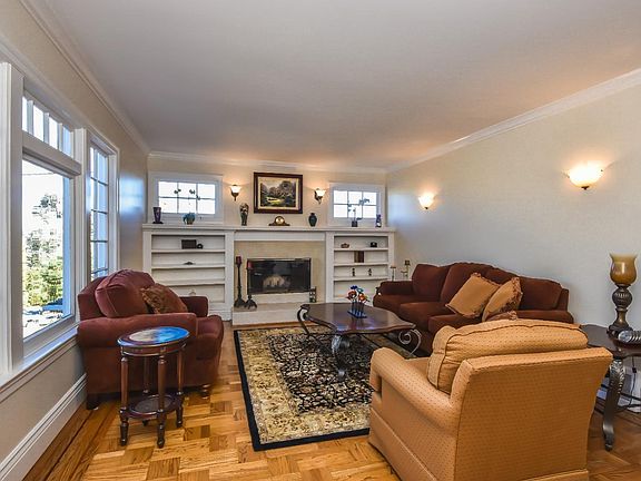 5th image of 1713 Pine Knoll Dr