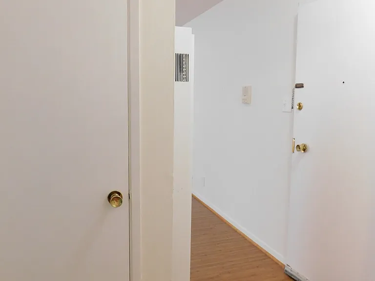 34 Belcher St #2 — Photo 8