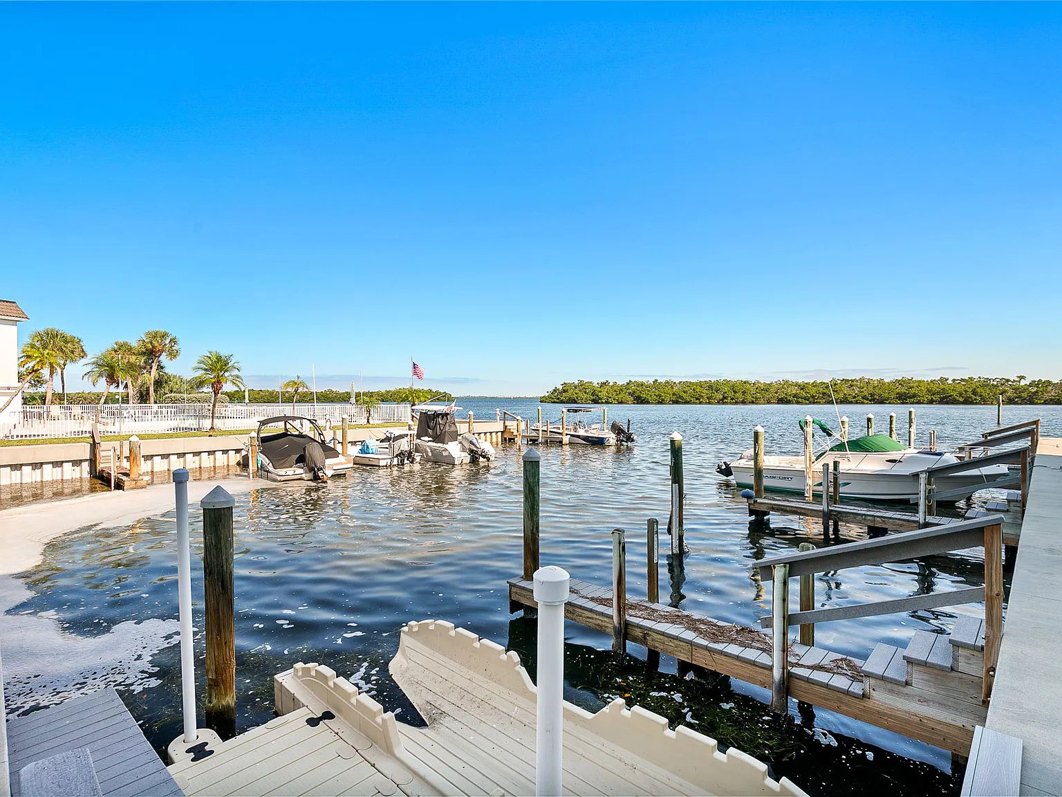 2 bed, 1.5 bath, 1008 sqft, $2,800 — Photo 4