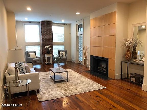 2nd image of 1121 Camellia Blvd Unit 203
