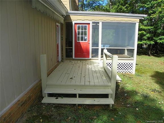 5th image of 2345 Glenheath Dr