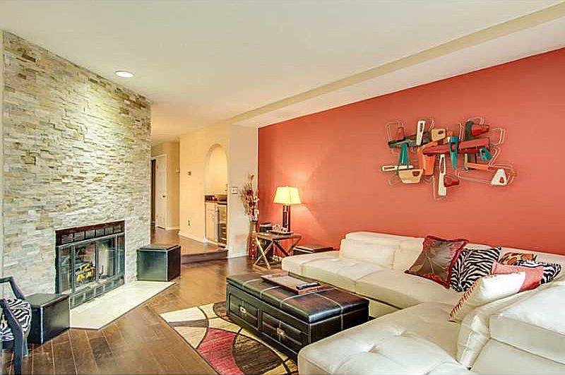 1st image of 255 College Pl #32