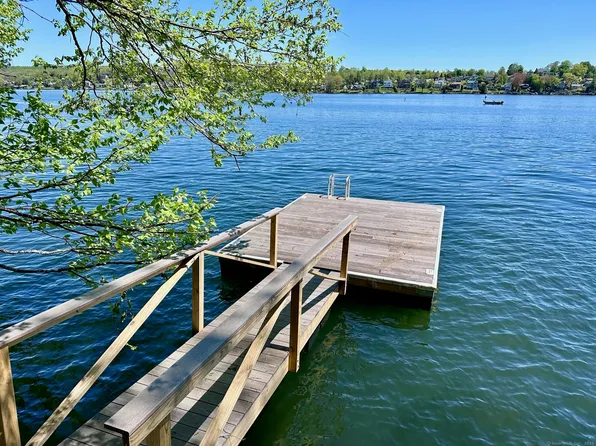 33 Lake Drive South, New Fairfield, CT 06812