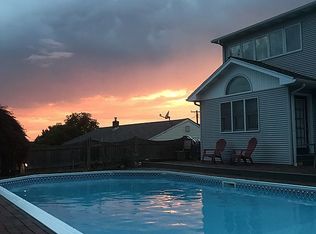 17 Mathewson Ave, Enfield, CT 06082