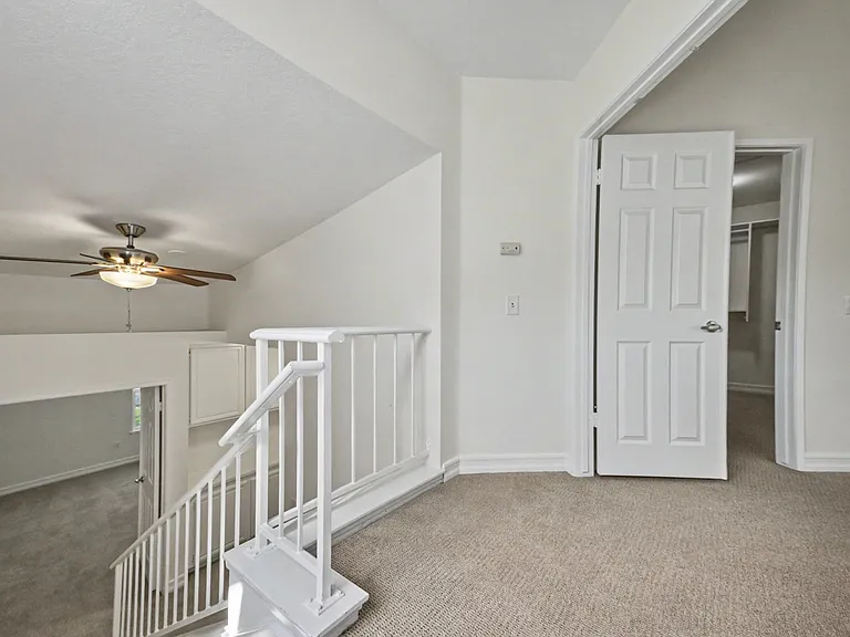 4258 Flintlock Ln — Photo 4