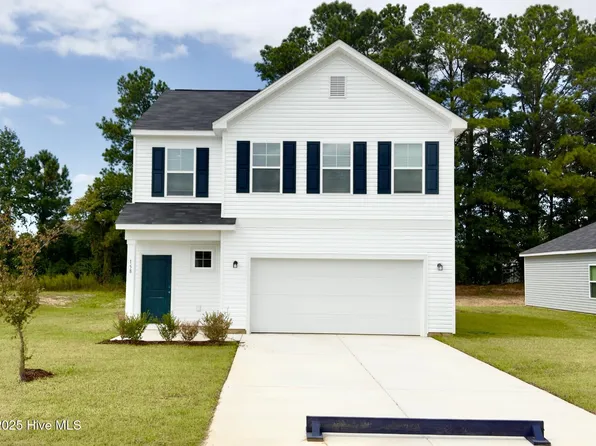 158 N Squires Run Lane, Richlands, NC 28574