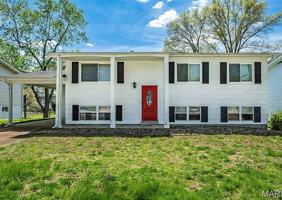 1st image of 28 James Ct