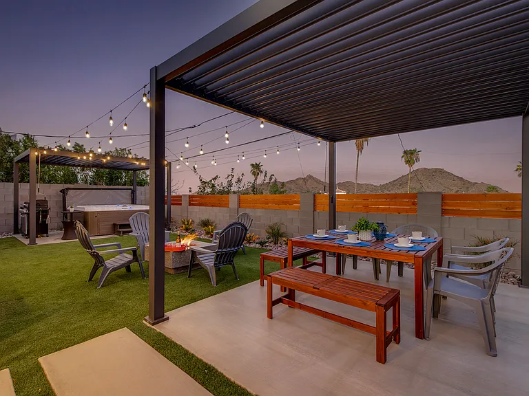13211 N 19th Pl — Photo 1