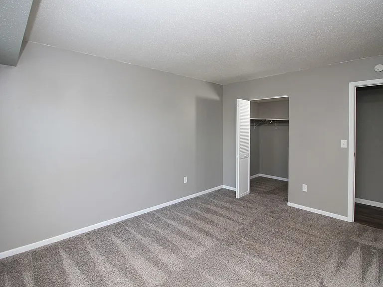 Teak Apartments — Photo 20