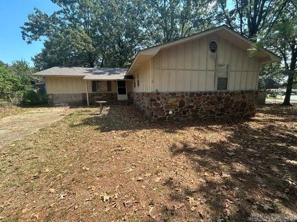 122 Shelby Rd, Sherwood, AR 72120