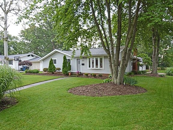 2nd image of 26963 Eastwood Ln