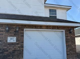 301 Starlite Dr #B, Clovis, NM 88101