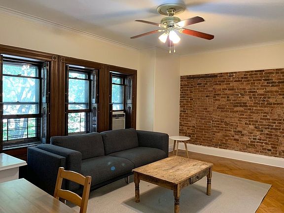 2nd image of 487 4th St #3