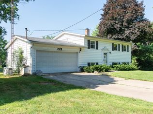 228 Culp Dr, East Leroy, MI 49051