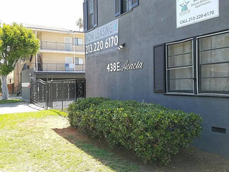 Glendale Terrace Apartments - AC Townhomes LLC — Photo 3