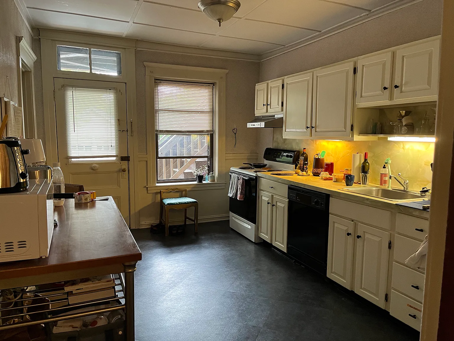 2 bed, $2,000 — Photo 1