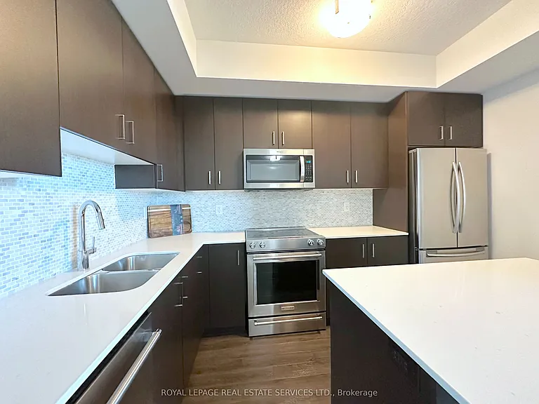 2333 Taunton Rd #901 — Photo 4