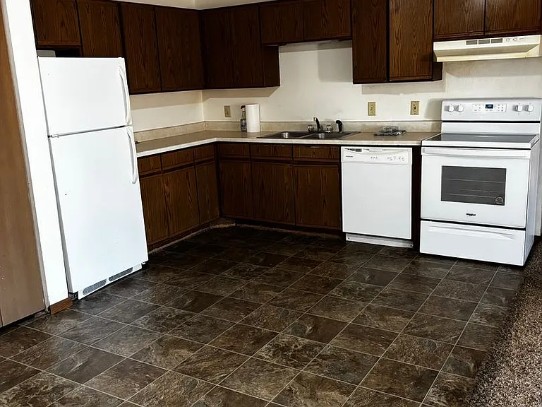 Eastwood Park, LLC — Photo 12