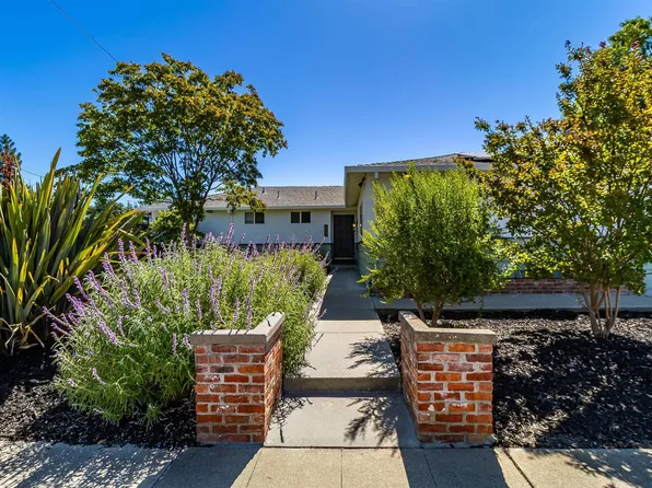 1042 Nielsen Ln, Livermore, CA 94550