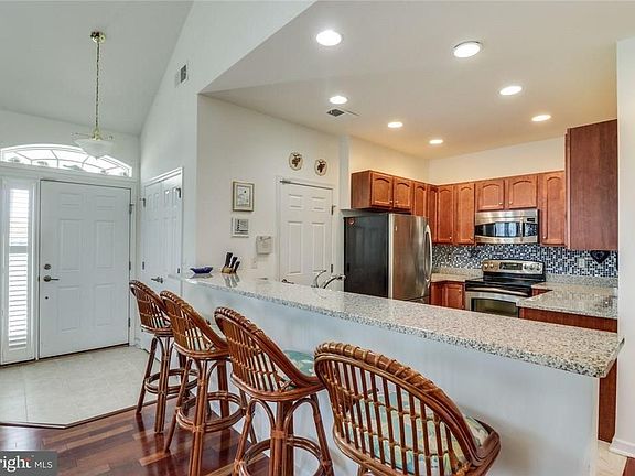 5th image of 23856 Betsy Ross Ln